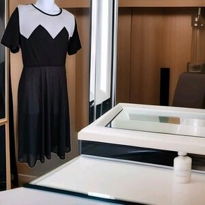 Good Times Dress 16 Black Pleated Top Lightweight 100% Polyester Made In USA NWT